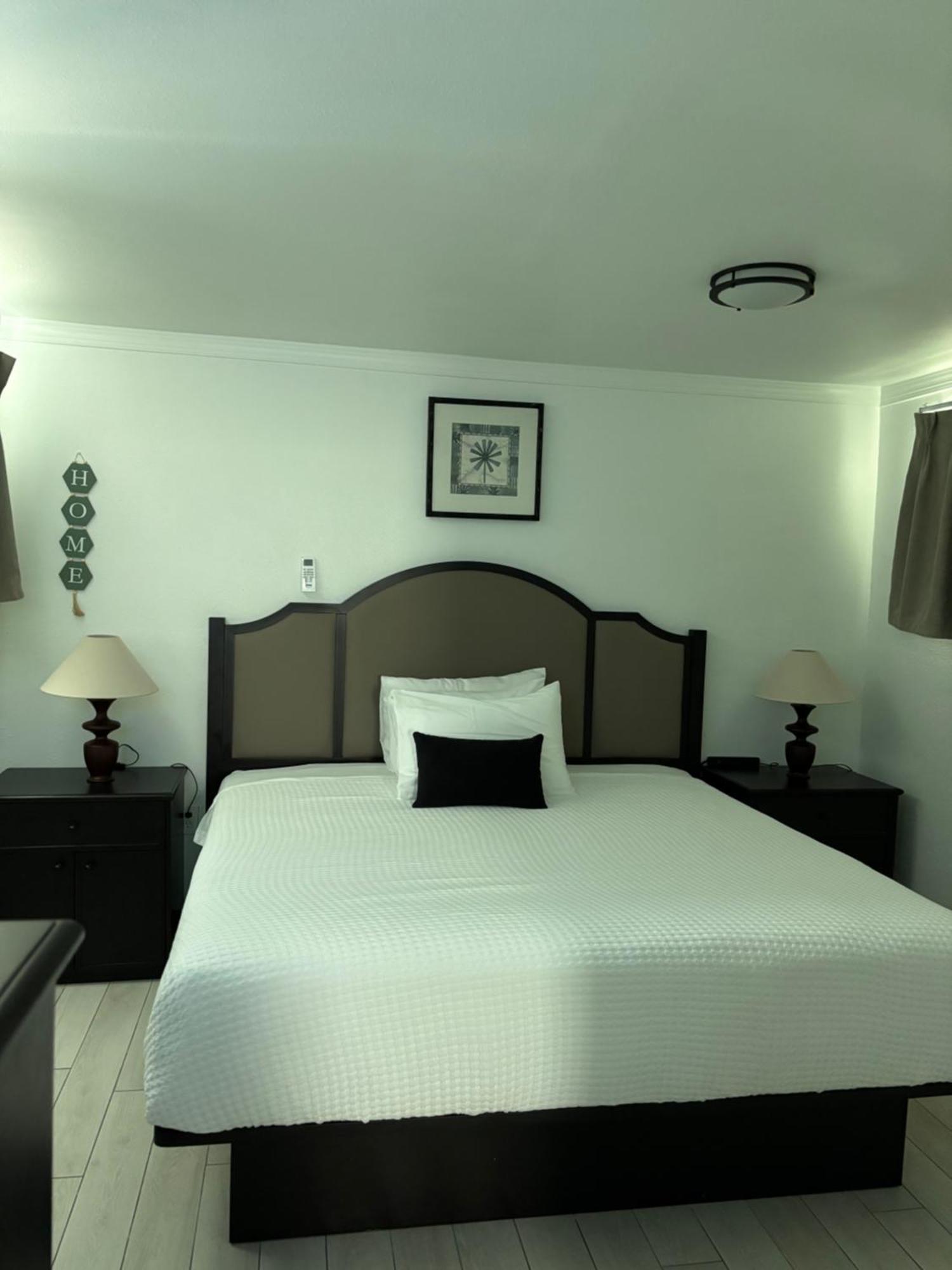 Holiday Isles Resort Мадейра Бийч Екстериор снимка